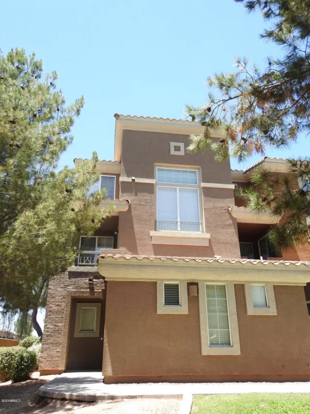 MLS: 6166897 Condo For Sale