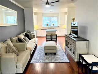 Photo #1: 6166960 Listing