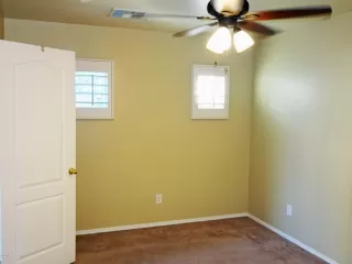 Photo #5: 6166973 Listing