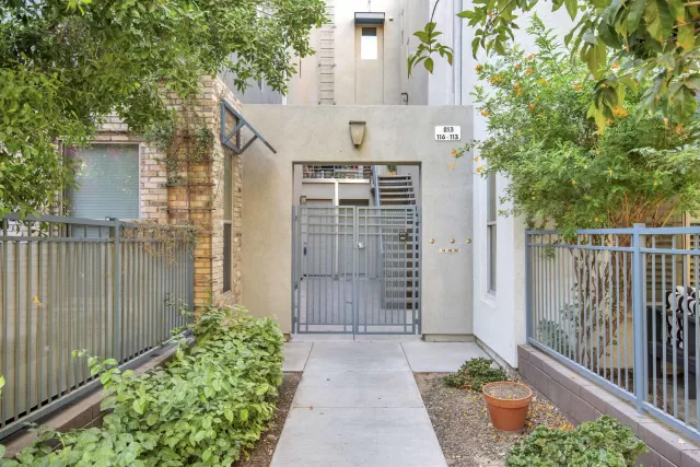 MLS: 6167031 Condo For Sale