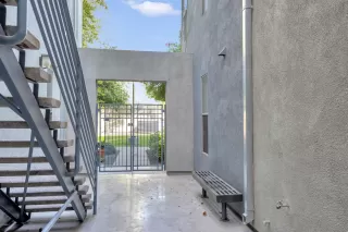 Photo #2: 6167031 Listing