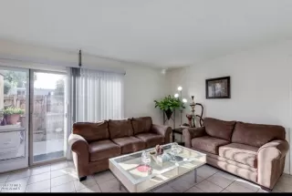 Photo #3: 6167049 Listing