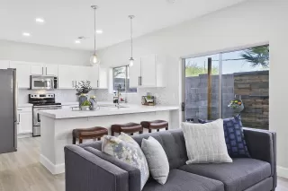 Photo #4: 6167051 Listing