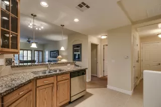 Photo #6: 6167103 Listing