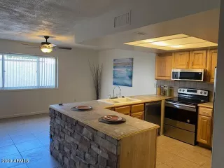 Photo #3: 6167377 Listing