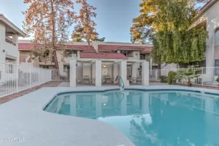 Photo #6: 6167630 Listing 