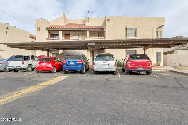 MLS: 6167731 Condo For Sale