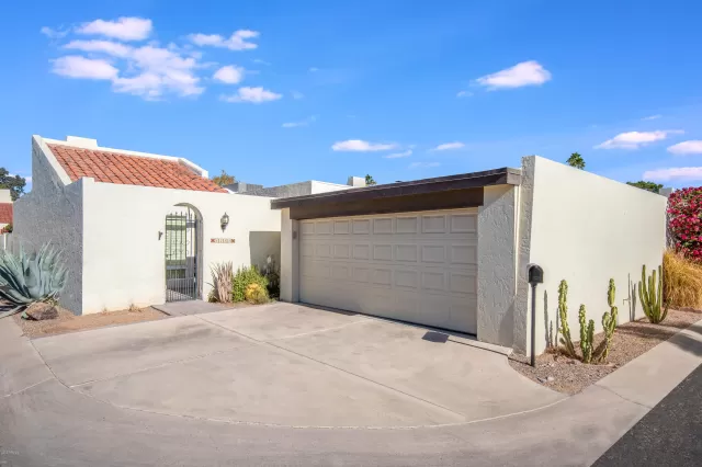 MLS: 6167964 Condo For Sale