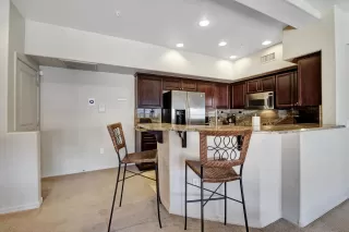 Photo #6: 6168012 Listing