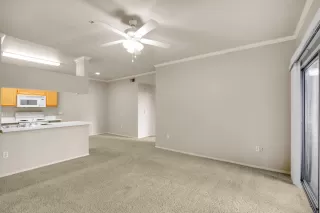 Photo #6: 6168060 Listing