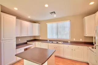 Photo #2: 6168298 Listing