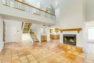 Photo #4: 6168327 Listing