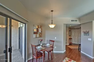 Photo #6: 6168428 Listing