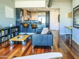 Photo #2: 6168582 Listing