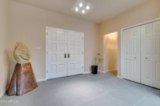 Photo #5: 6168821 Listing