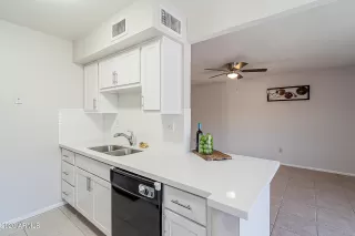 Photo #2: 6168974 Listing