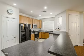 Photo #3: 6168994 Listing