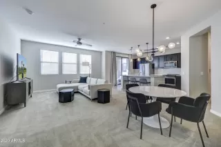 Photo #3: 6169030 Listing