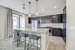 Photo #6: 6169030 Listing