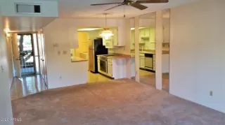 Photo #5: 6169050 Listing