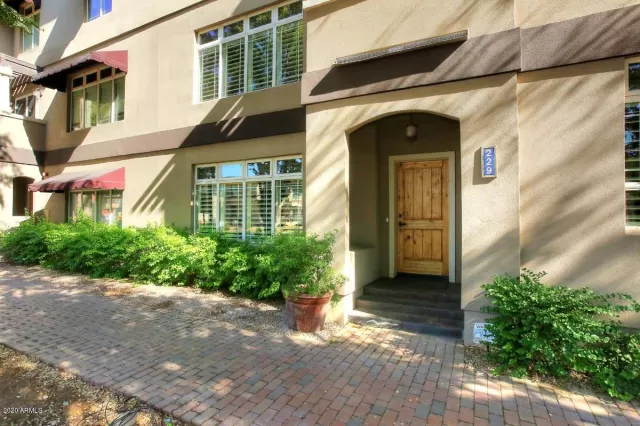 MLS: 6169111 Condo For Sale