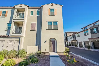 Photo #2: 6169165 Listing