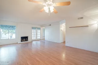 Photo #5: 6169448 Listing