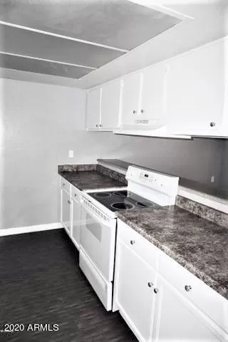 Photo #4: 6169553 Listing