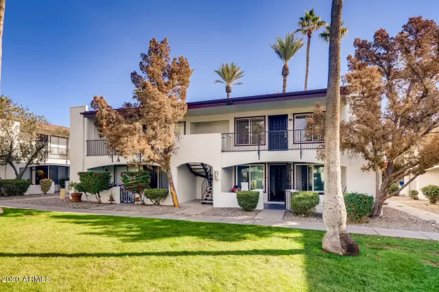 MLS: 6169600 Condo For Sale