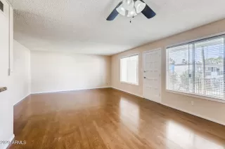 Photo #2: 6169600 Listing 
