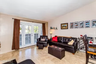 Photo #4: 6169692 Listing