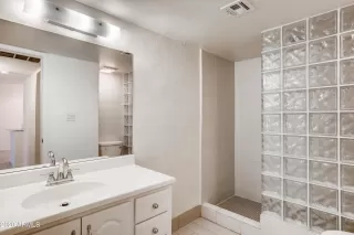 Photo #2: 6169759 Listing 