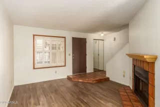 Photo #4: 6169806 Listing