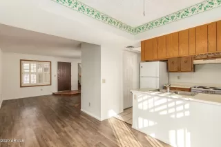 Photo #5: 6169806 Listing