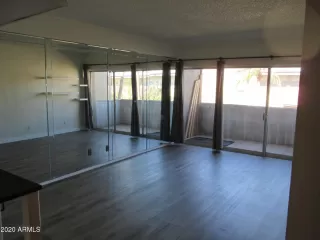 Photo #3: 6169845 Listing