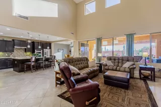 Photo #6: 6169964 Listing 