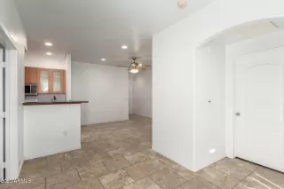 Photo #5: 6169966 Listing