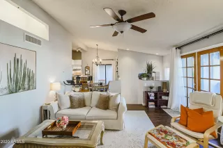 Photo #4: 6170044 Listing