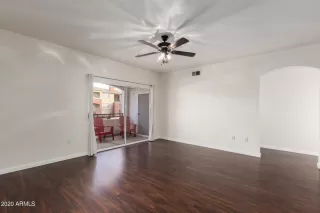 Photo #4: 6170359 Listing