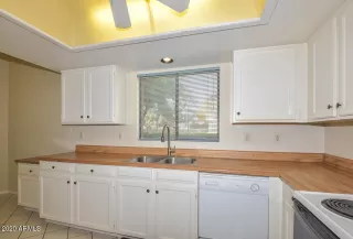 Photo #6: 6170533 Listing 