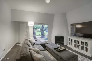 Photo #3: 6170683 Listing