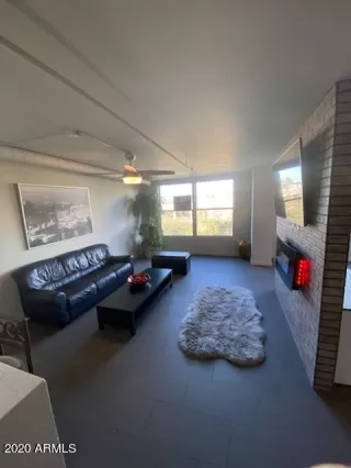 Photo #5: 6170932 Listing