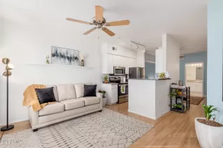 Photo #2: 6170999 Listing