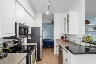 Photo #6: 6170999 Listing