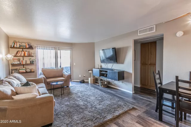 MLS: 6171062 Condo For Sale