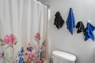 Photo #5: 6171180 Listing