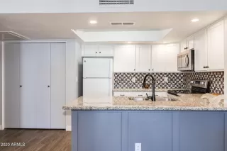 Photo #6: 6171187 Listing