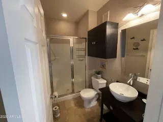 Photo #5: 6171191 Listing