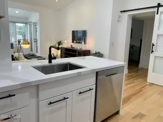 Photo #6: 6171240 Listing