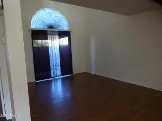 Photo #2: 6171279 Listing 